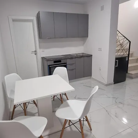 Apartmani Anastasia With Pool, Novalja Exterior photo