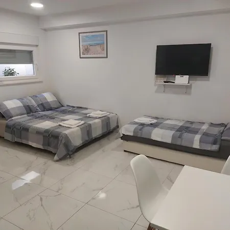 Apartmani Anastasia With Pool, Novalja Exterior photo