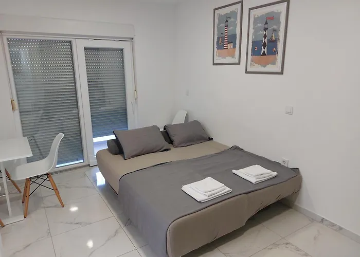 Apartmani Anastasia With Pool, Novalja
